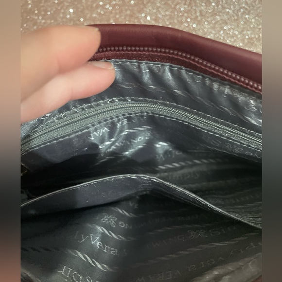 NWT Simply Vera Vera Wang Wristlet Dark Burgundy. - Picture 4 of 8